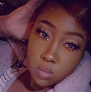 Meet your Posher, Deanna